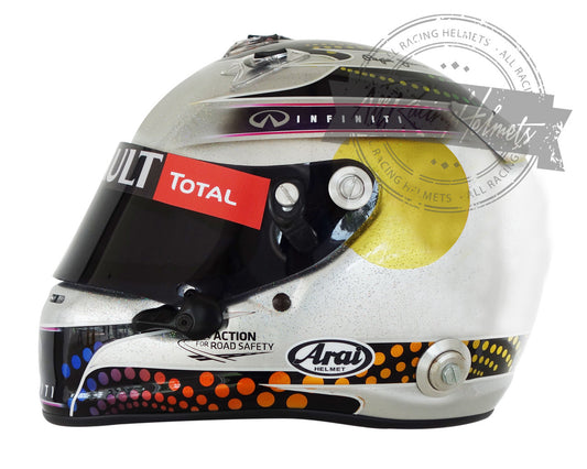 Casque réplique F1 Sebastian Vettel Singapour 2013 échelle 1:1